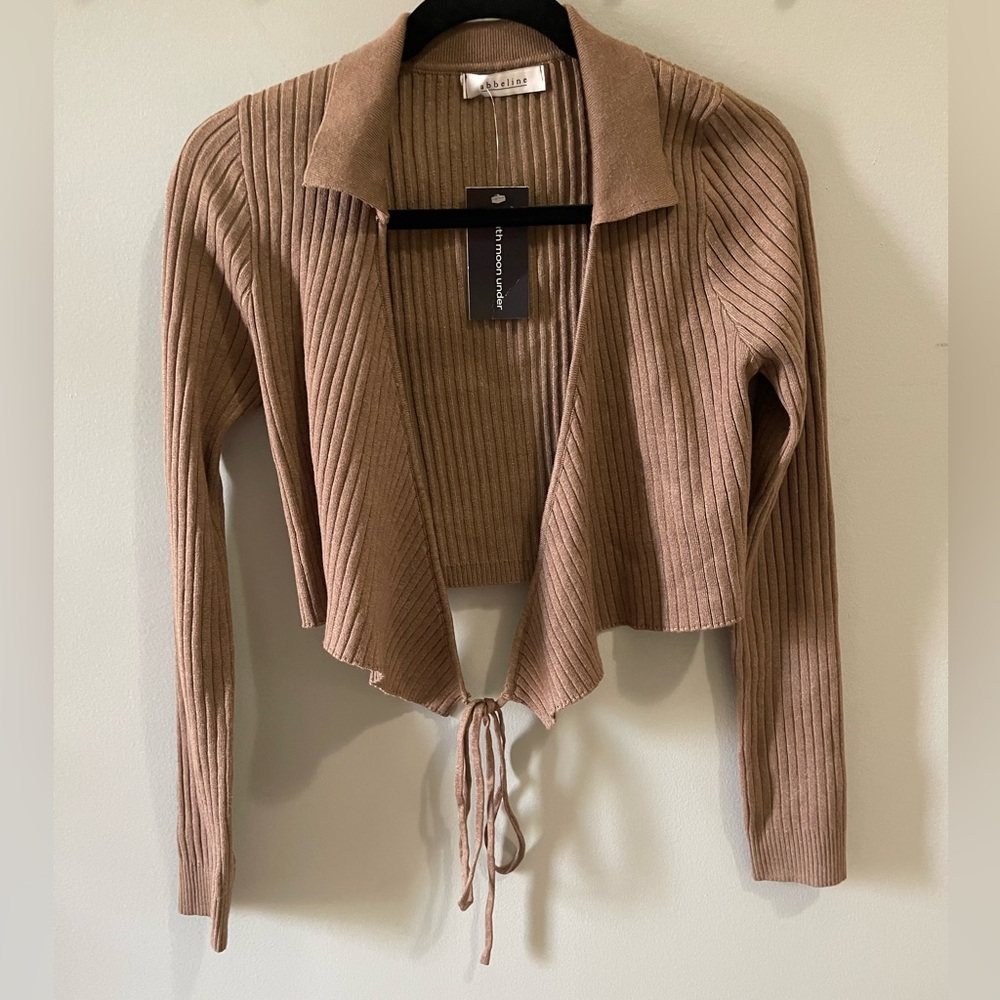 South moon under Abbeline Women's Tan crop Sweater‎ size medium tie front